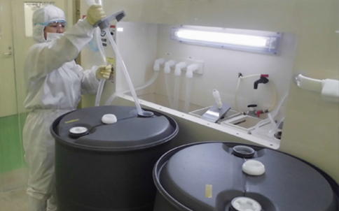 photo : Filling room: Class 1000